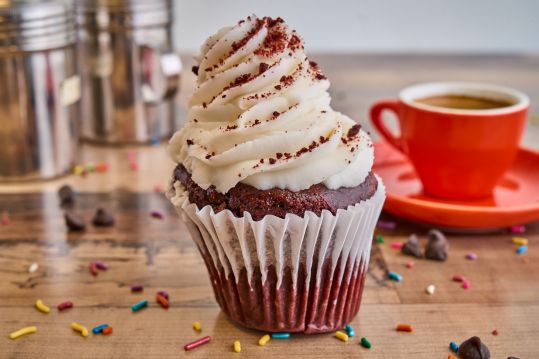 Red Velvet Cupcakes (VEGAN)